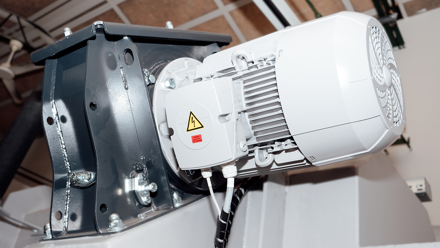 Motor och yttre del av turbin